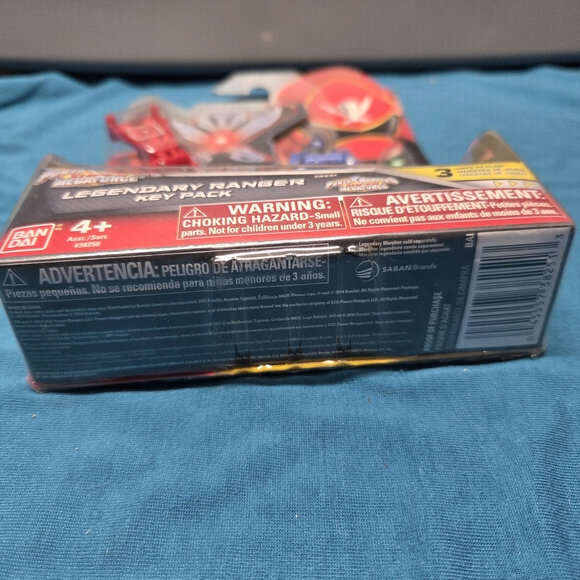 Power Rangers Megaforce Legendary Ranger Key Pack - Red, Blue, Green - Picture 4 of 4